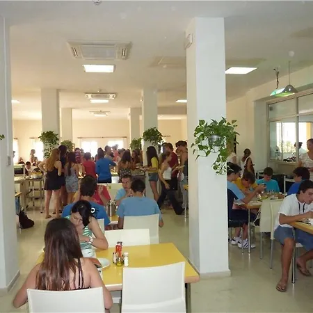 Inturjoven Youth Готель