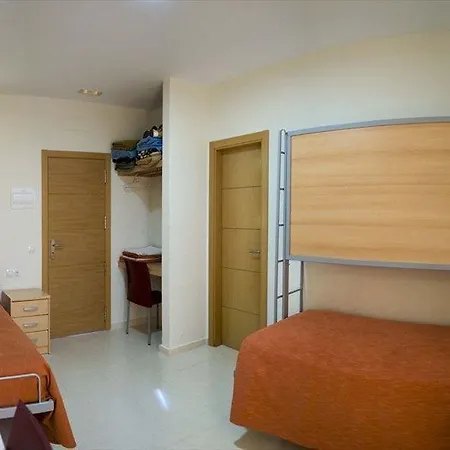Inturjoven Youth Hotel 2*