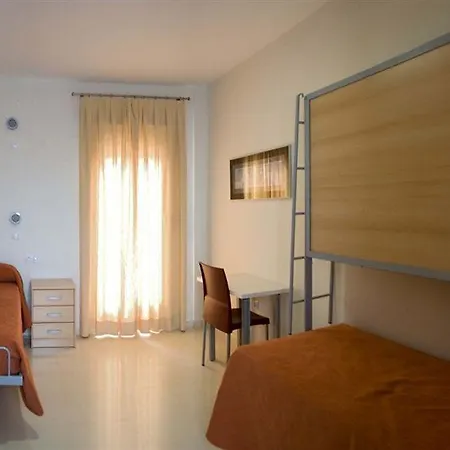 Hotel Inturjoven Youth 2*