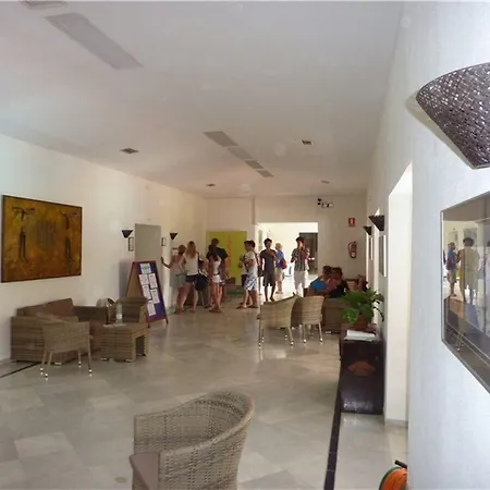Inturjoven Youth Hotel