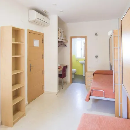Inturjoven Youth Hotel 2*